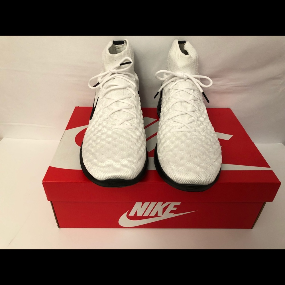 Nike mens lunar white and black sneakers